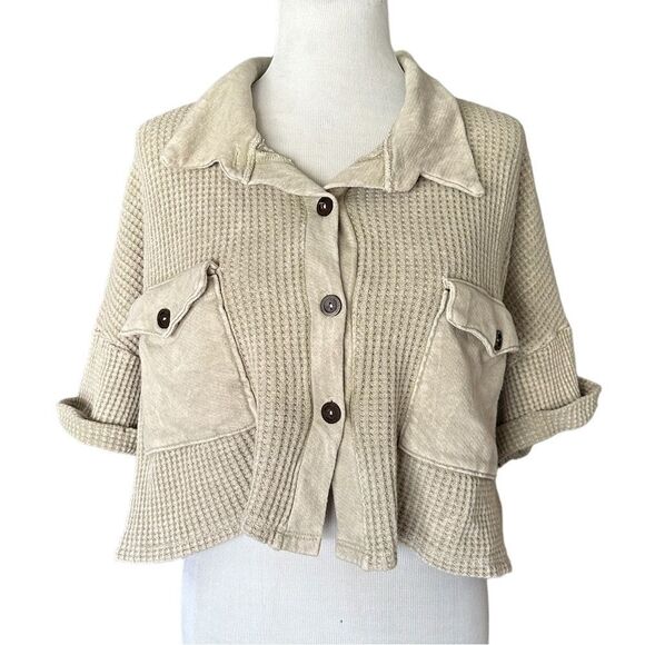 Bucketlist Neutral Cropped Western Coastal Button Front Blouse Crop Shirt Top - Picture 2 of 8